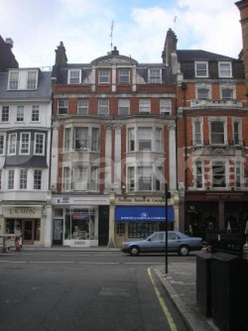 			1 Bedroom, 1 bath, 1 reception Flat			 New Cavendish Street, MARYLEBONE W1